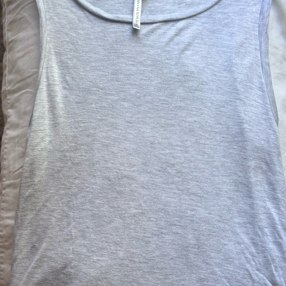 Banana Republic Gray Scoop Neck Tank Top Size XS